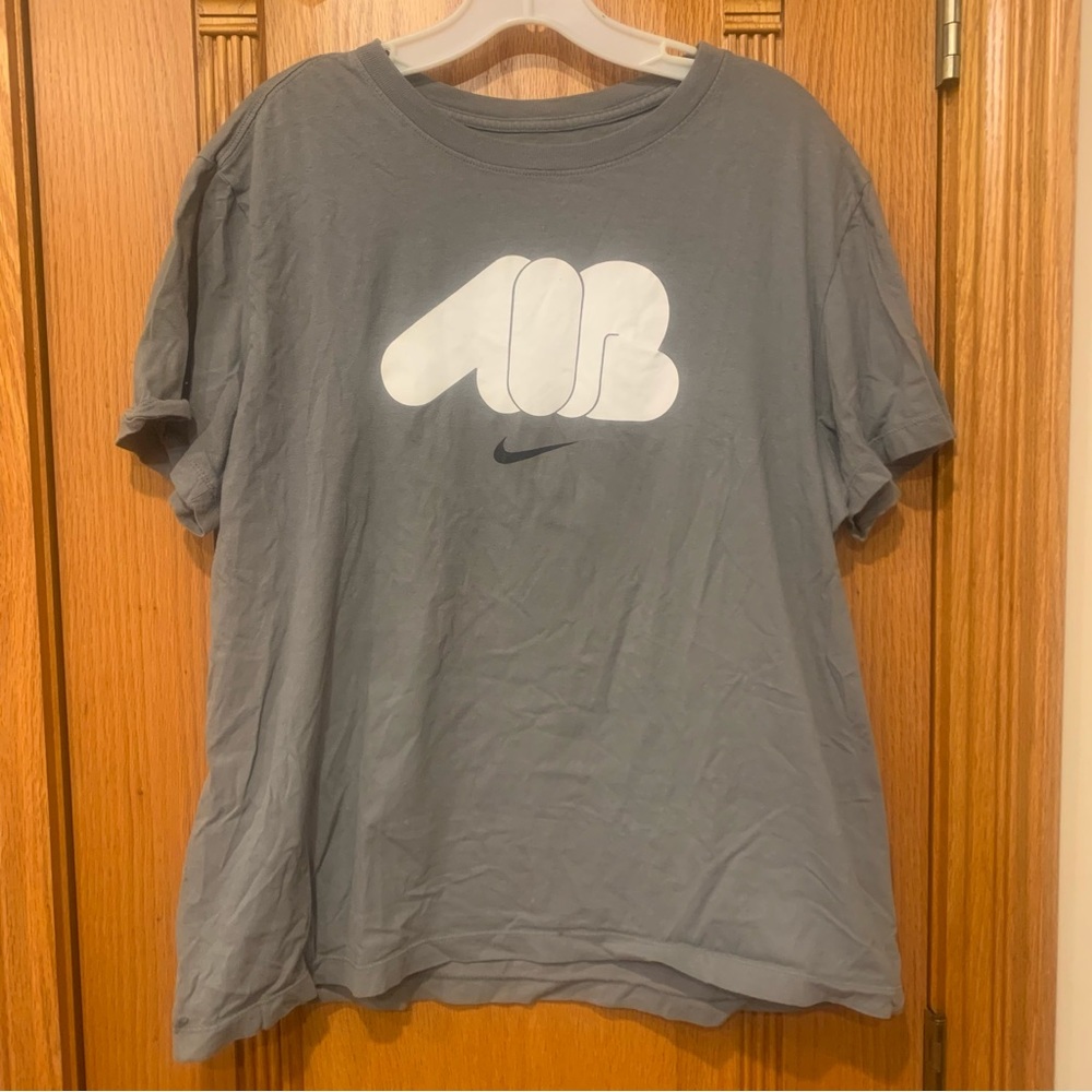 NIKE AIR TSHIRT SZ L